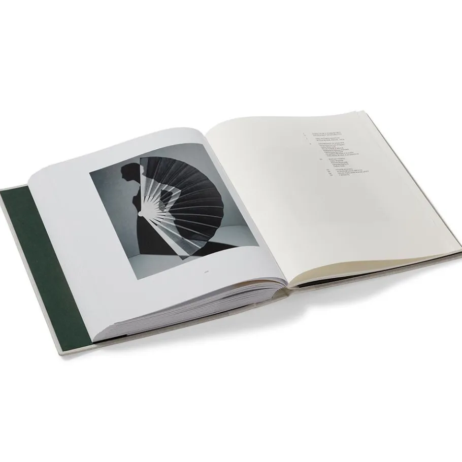 The Met Store Karl Lagerfeld: A Line of Beauty* Coffee Table Books|Fashion